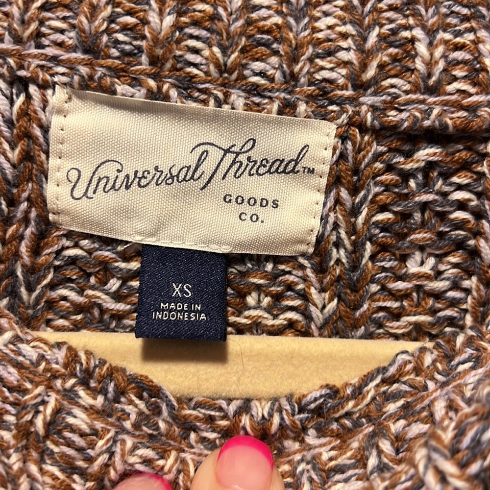 Universal Thread Sweater - Picture 2 of 2